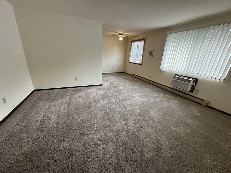 1382 Western Ave — Photo 5