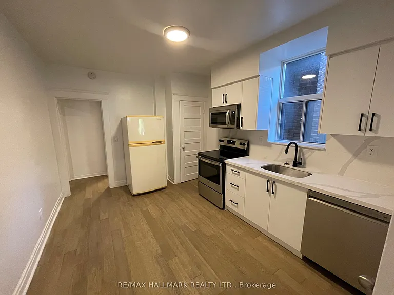 27 Delaware Ave #MAIN — Photo 9