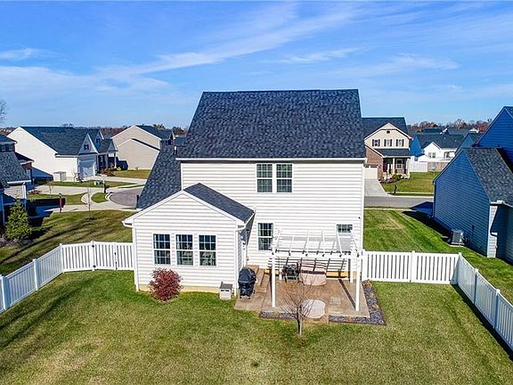 3rd image of 1209 Crystal Harbour Dr