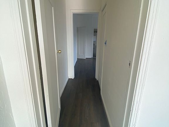 3rd image of 4367 Oakwood Ave #102