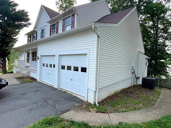 2nd image of 3707 Bricken Ln