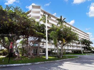 1750 NE 191st St APT 309-2, Miami, FL 33179