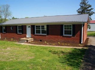 106 Hillcrest St, Martin, TN 38237