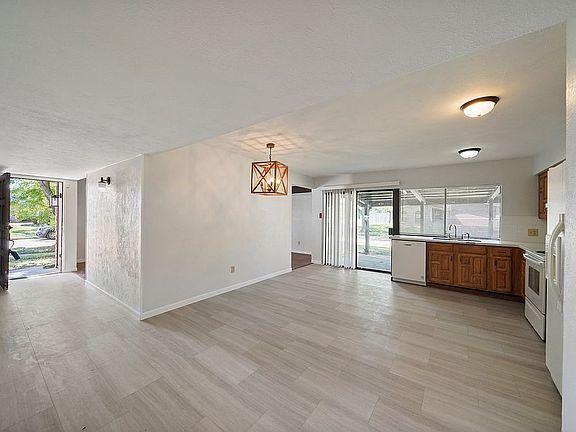 2nd image of 16834 Great Glen Dr