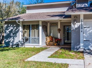 17530 Shadyside Cir, Lutz, FL 33549