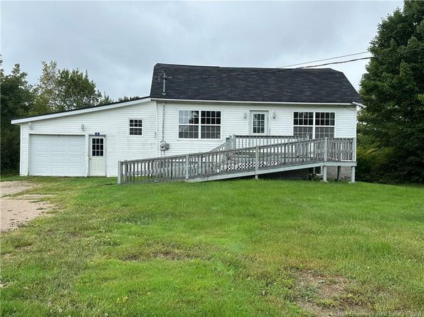 8 Old Harvey Rd, McAdam, NB E6J 1E6