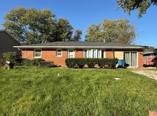 8 S Basher St, Valparaiso, IN 46385