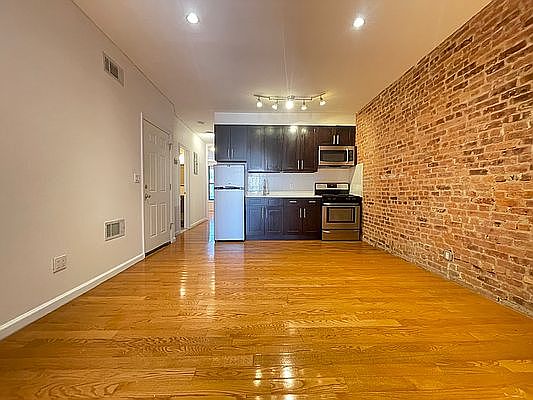 3rd image of 212 Rogers Ave Floor 2