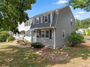 9 Gayfeather Ln #9, Glastonbury, CT 06033