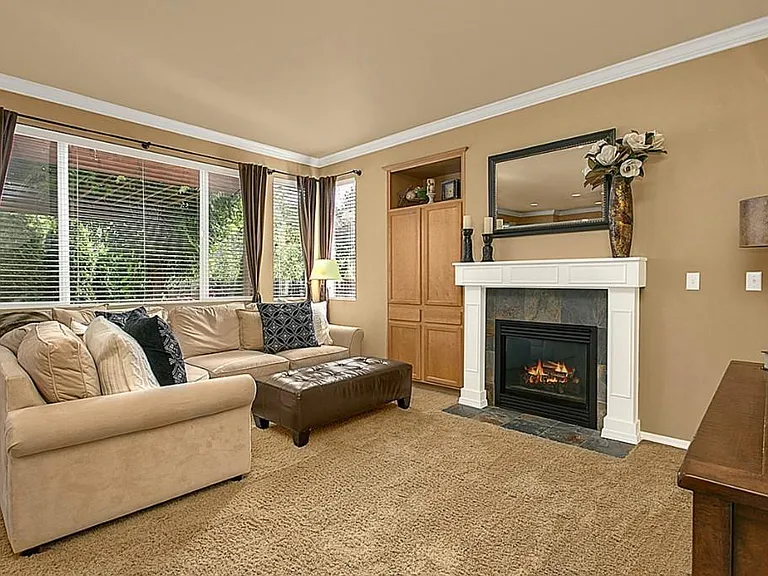 24011 SE 11th Pl — Photo 10