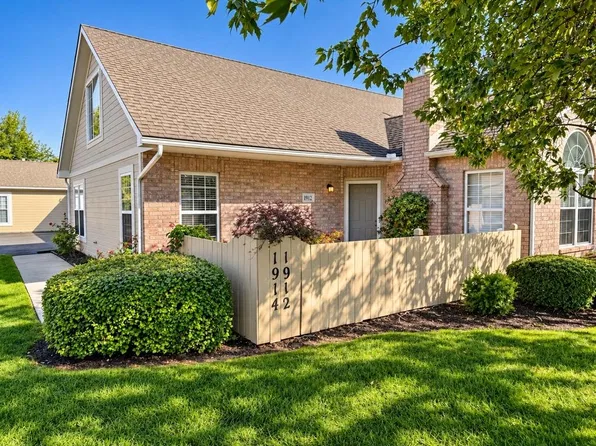1912 W 139th St, Leawood, KS 66224