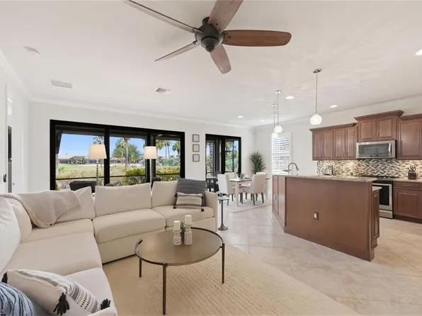 12049 Covent Garden CT #2001, NAPLES, FL 34120