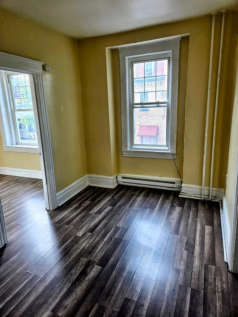 547 N. 6th Street — Photo 2