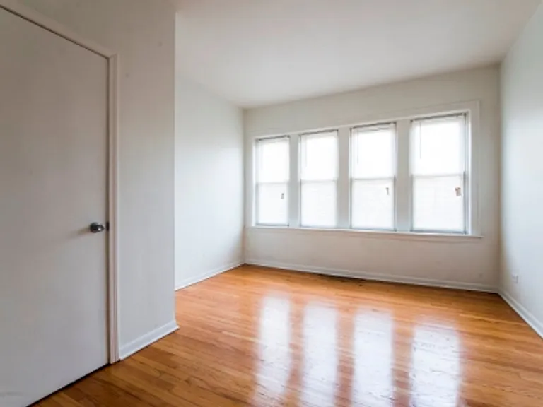 7751 S Loomis — Photo 14