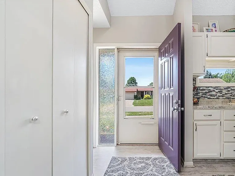 2352 Graystone Dr — Photo 12