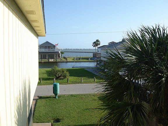 4th image of 1187 Sailfish St