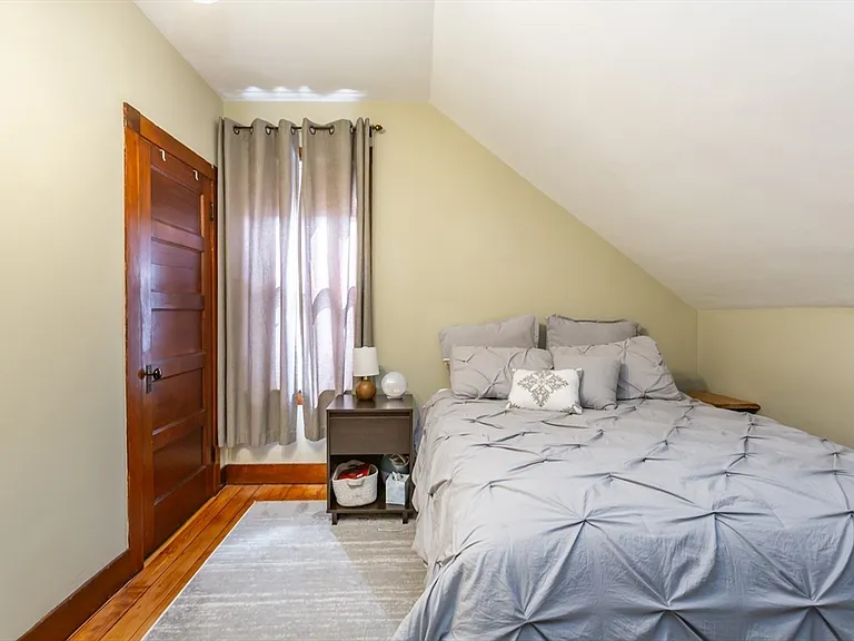 256 Maple St #3 — Photo 5