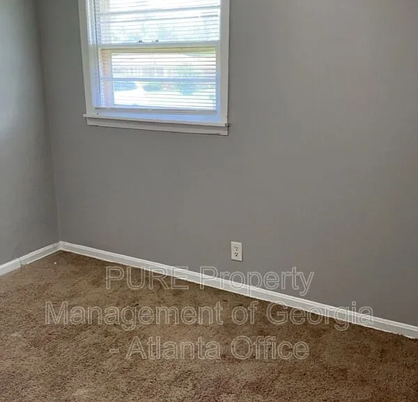 314 Sterling St — Photo 20