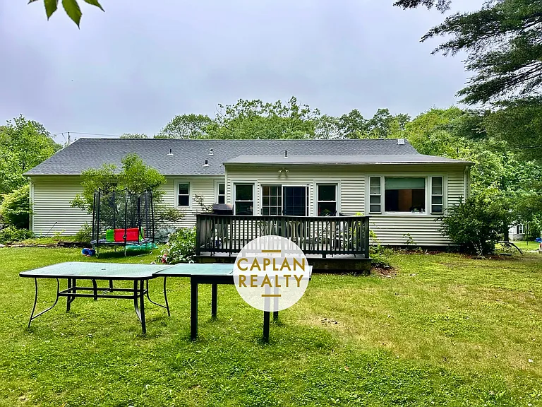88 Curtis Dr — Photo 24