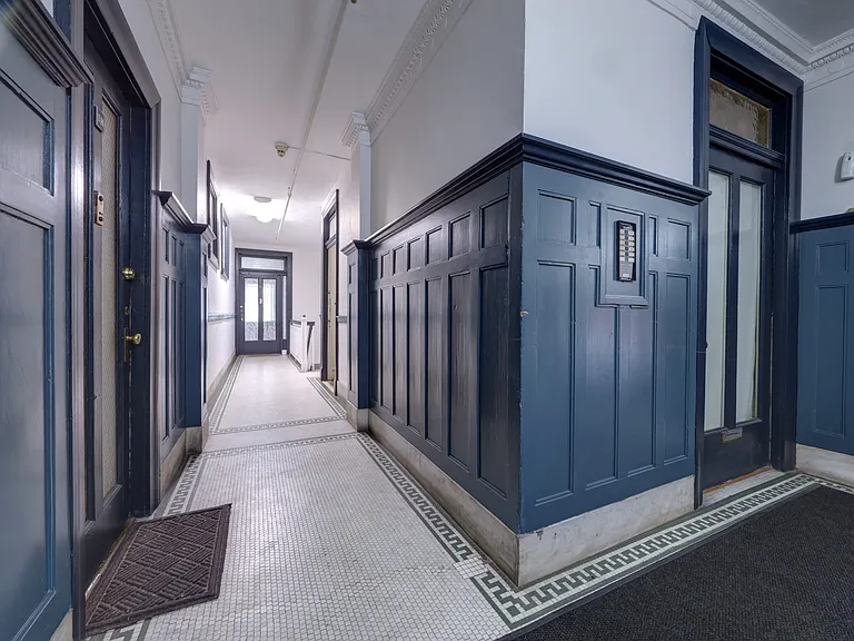 Caldwell Apartments — Photo 19