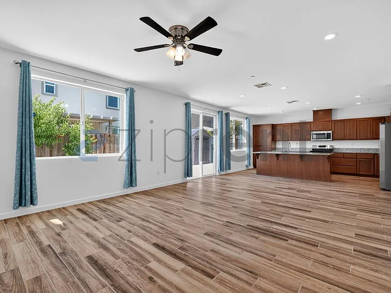 1416 Passion Ln — Photo 10