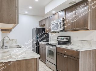 6058 W Golden Ln, Glendale, AZ 85302