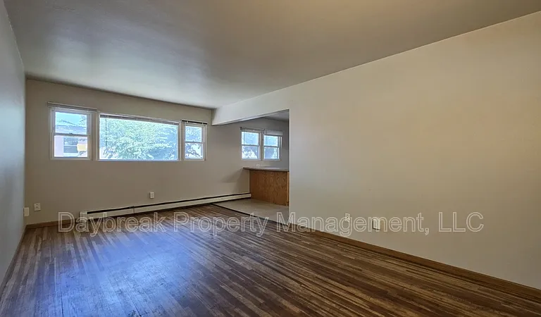 2814 8th St N #3 — Photo 2