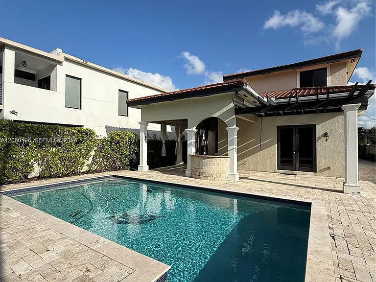 8881 SW 28th St — Photo 40