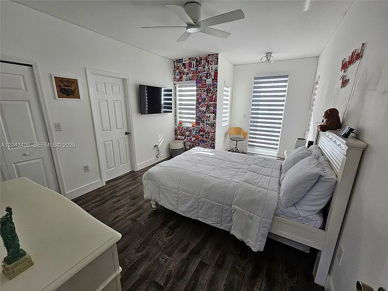 15561 SW 31st Ln — Photo 32