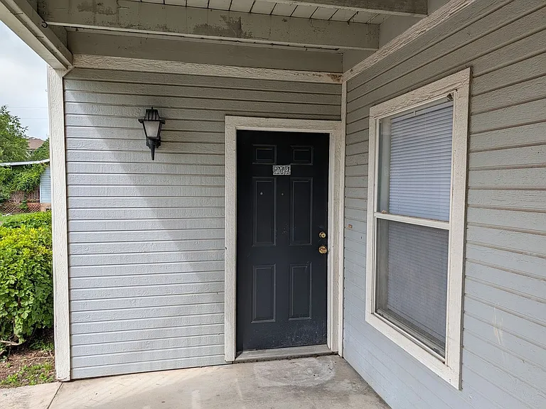1754 River Rd #111-124-324 — Photo 5