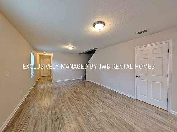 2nd image of 7960 India Ave