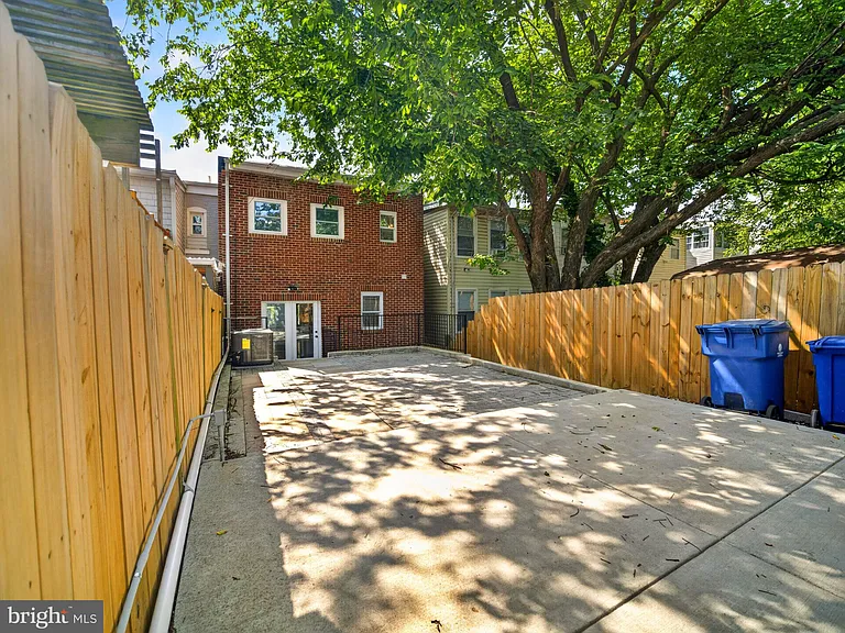 4107 4th St NW — Photo 4