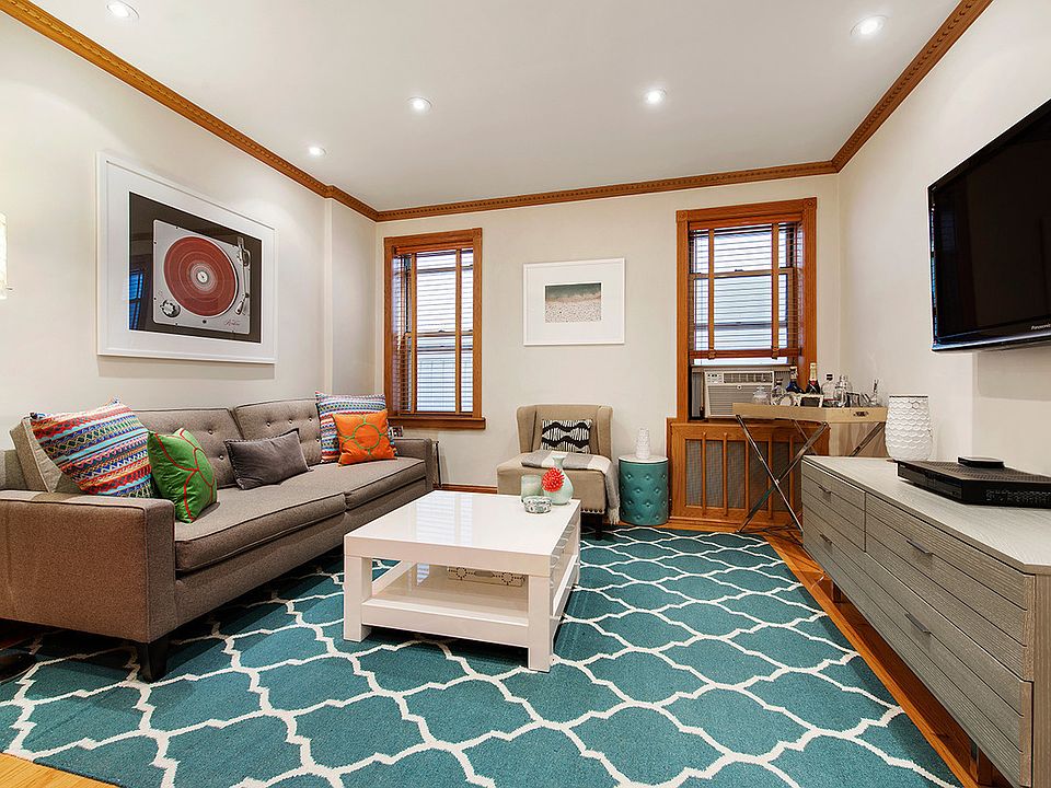1st image of 75 Bank St APT 4B