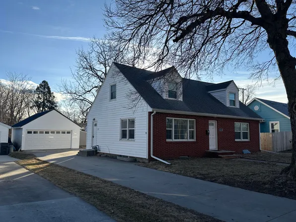 1612 Burnett Ave, Ames, IA 50010