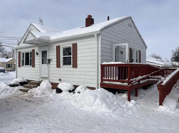 1060 W 40th St, Erie, PA 16509