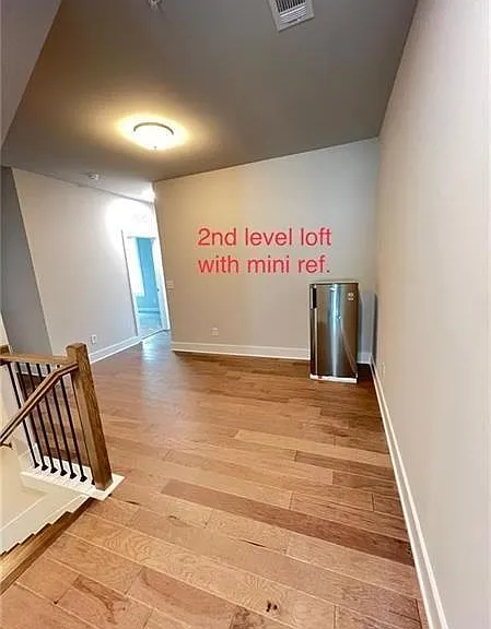 1249 Windmill Pkwy — Photo 8