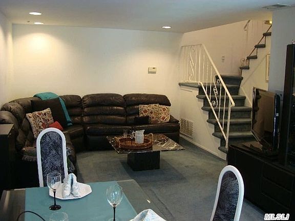 4th image of 175 Skyline Dr