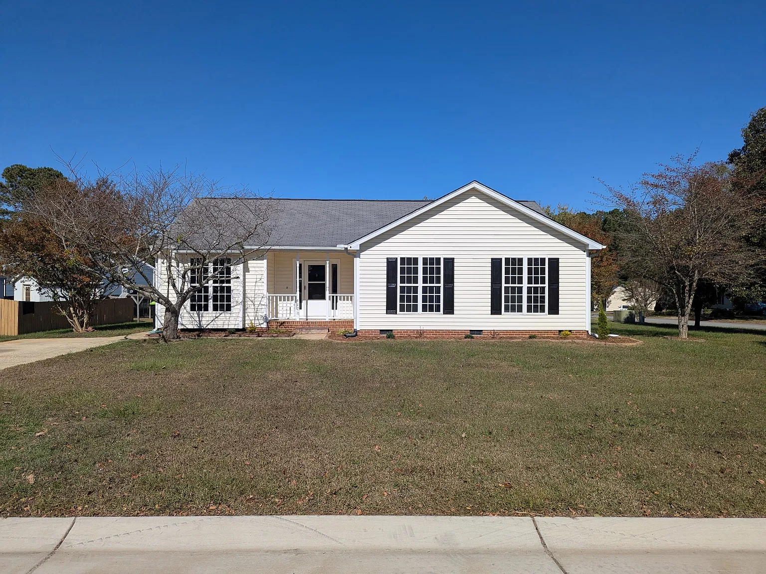 3 bed, 1309 sqft, $1,800 — Photo 4