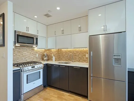 Rented by Keller Williams NYC | media 10