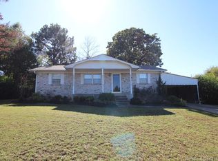 1100 Grady Ave, Poteau, OK 74953