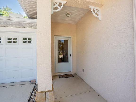 3rd image of 7 Arbor Trce #2