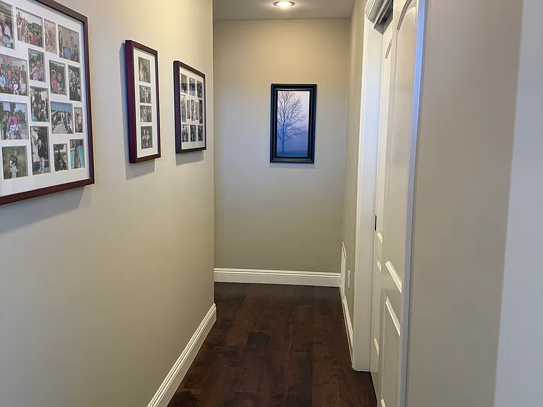 Area Entrance leading to bedrooms