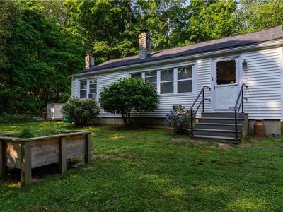 16 Smith St, Bristol, RI, 02809