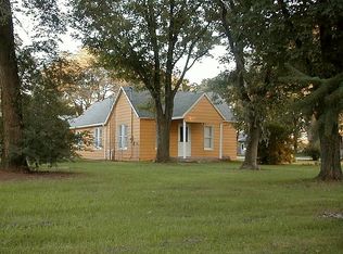 1675 Roberts Dr, Saint Joseph, MI 49085