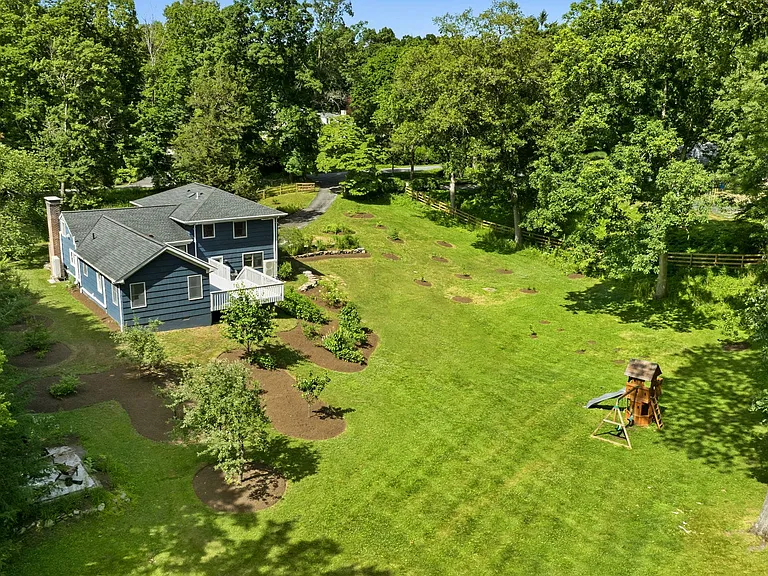 119 Mustato Rd — Photo 23