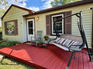 7251 Sandy Beach Dr, Waterford, MI 48329