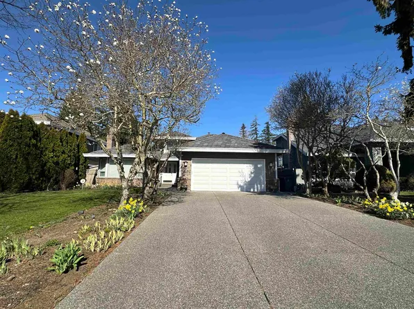 14897 22nd Ave, Surrey, BC V4A 9J2