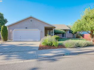 4990 Forsythia Dr, Springfield, OR 97478