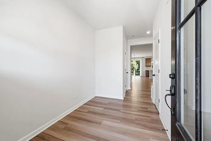 3 bed, 2.5 bath, 1791 sqft, $2,499 — Photo 4