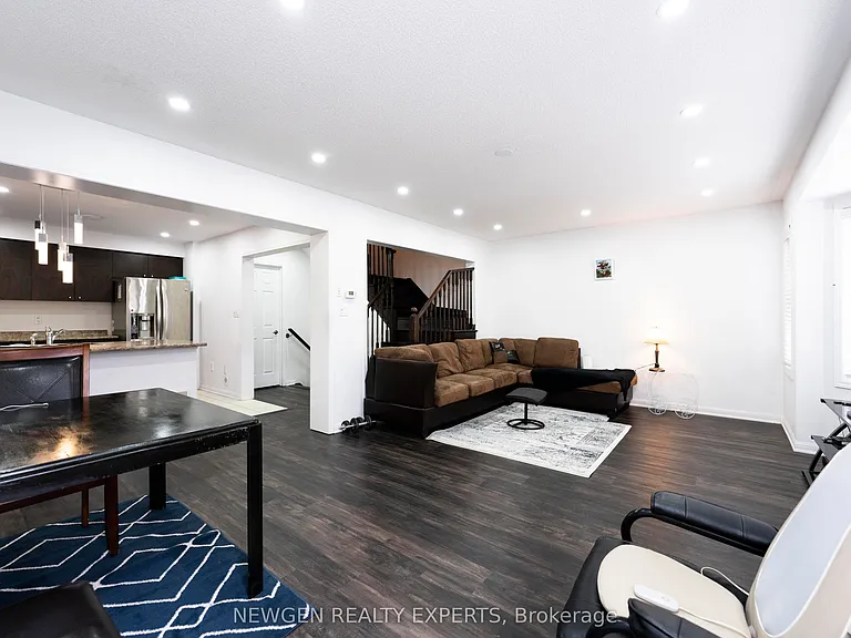 51 Colonel Frank Ching Cres — Photo 21